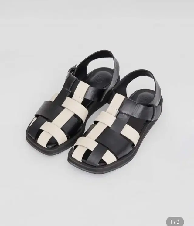 렉토 [RECTO WE] CROSS STRAP SANDALS