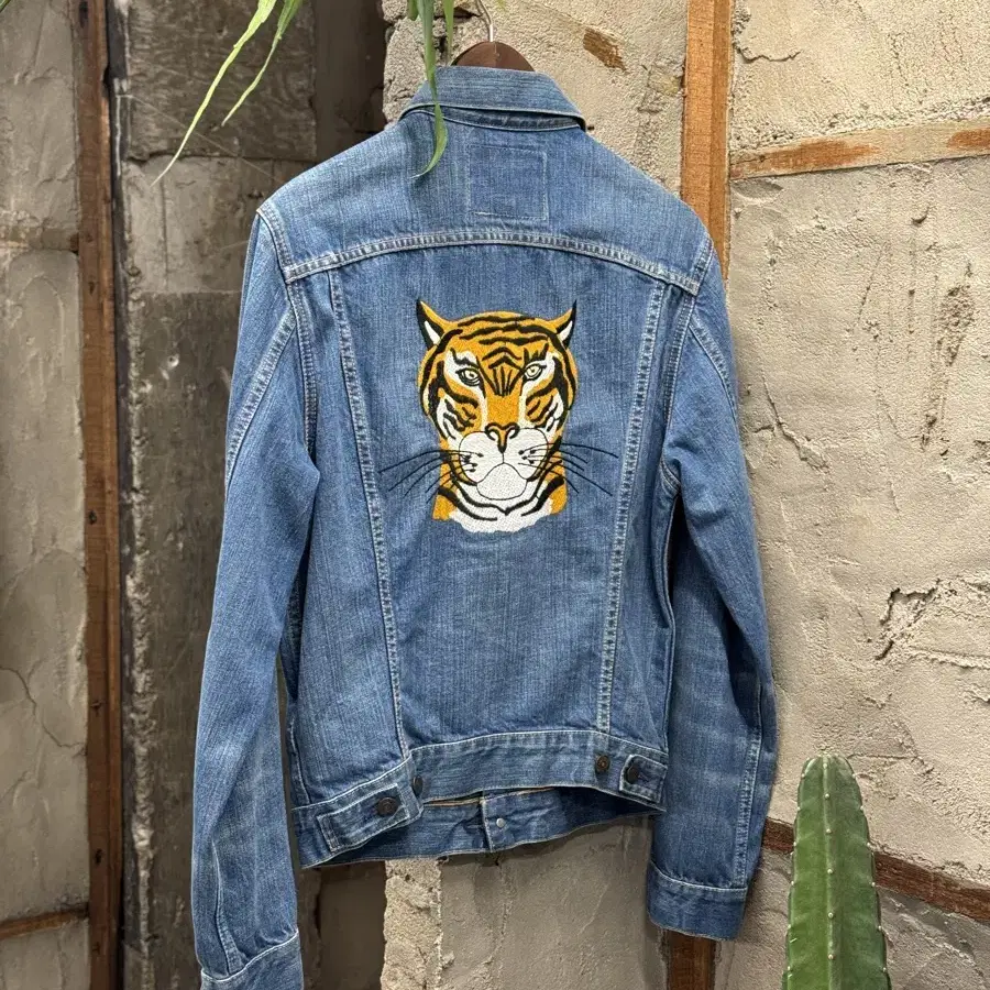 LVC Type3 Trucker Jacket "Tiger"