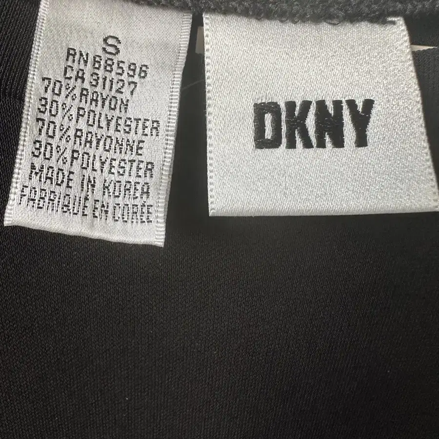 DKNY반팔티셔츠