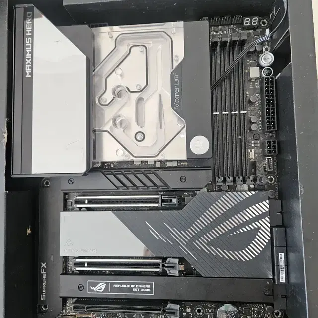 ASUS ROG Z790 HERO +EK 전용 워터블럭