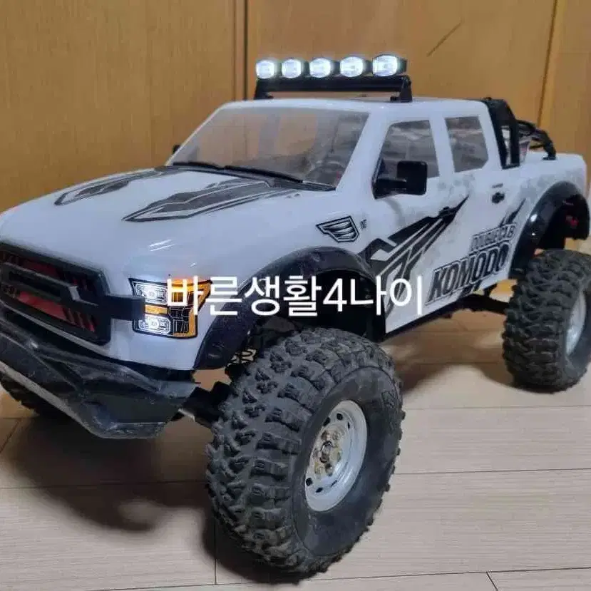 [RC카]지메이드 코모도 트라이얼 루비콘 디펜더 브롱코 1/10알씨카