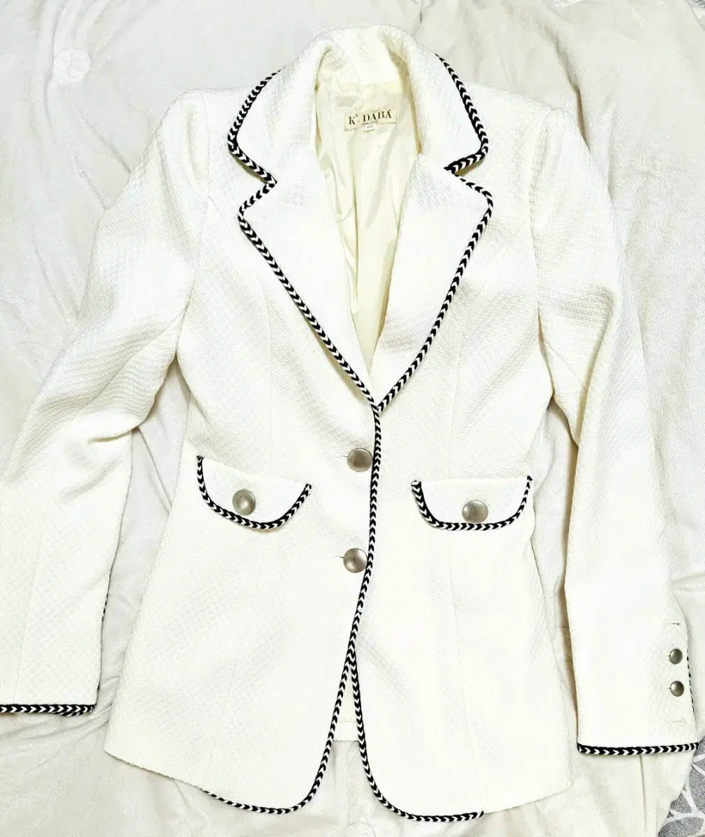 Ivory Stitch Line Jacket