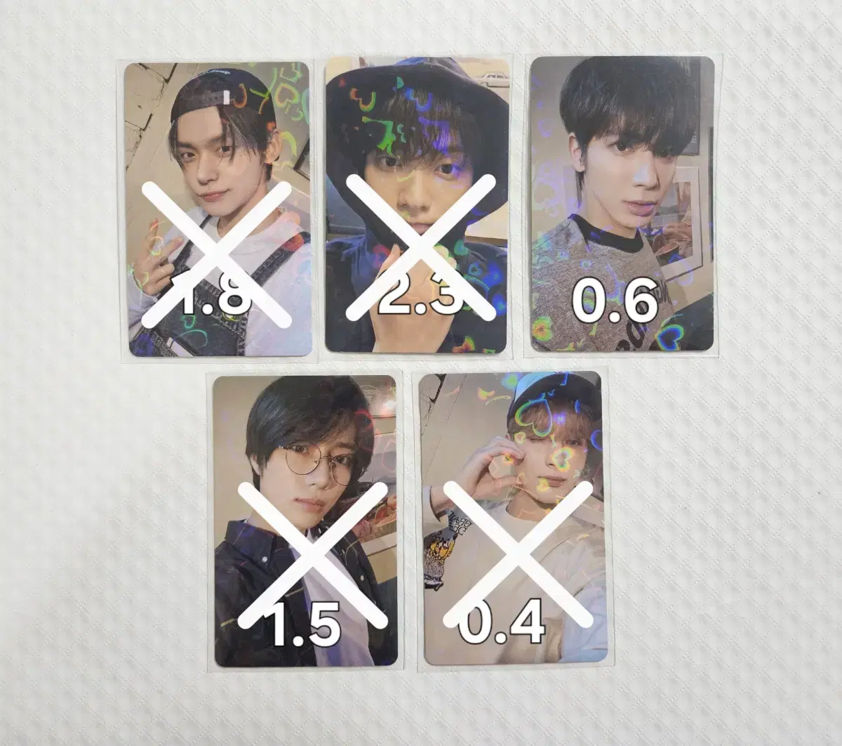 TXT weverse japan photocard.yeonjun. Soobin. Beomgyu. Taehyun. Hooning. Hood