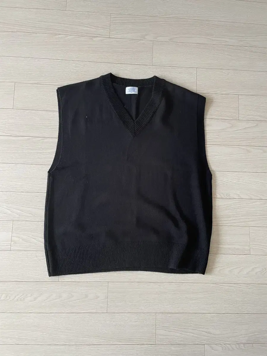 Letercomo Cityboy V-Neck Knit Vest (L)