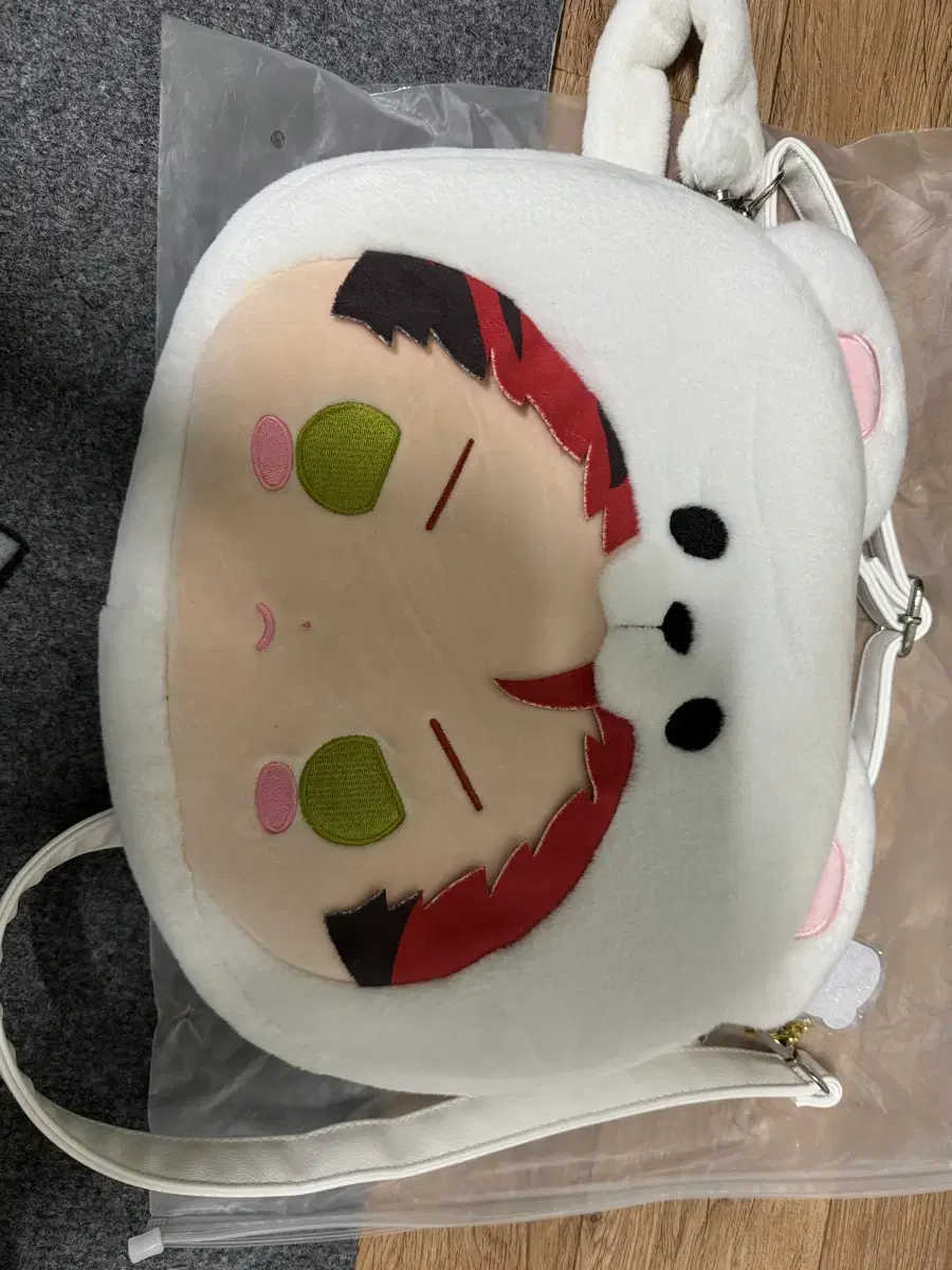 Angstakuro ConfessionsBalloon Itabag + 7th Anniversary Badge , Red Itabag...?