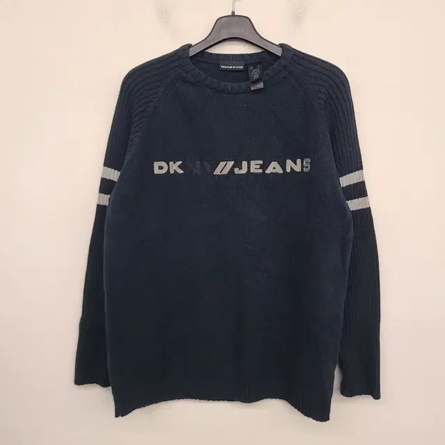 [100/L] DKNY 패턴 니트