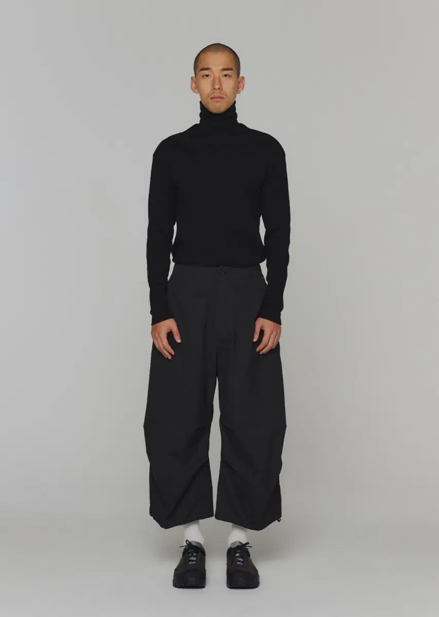 [M] 아모멘토 COTTON NYLON WIDE CAPRI PANTS