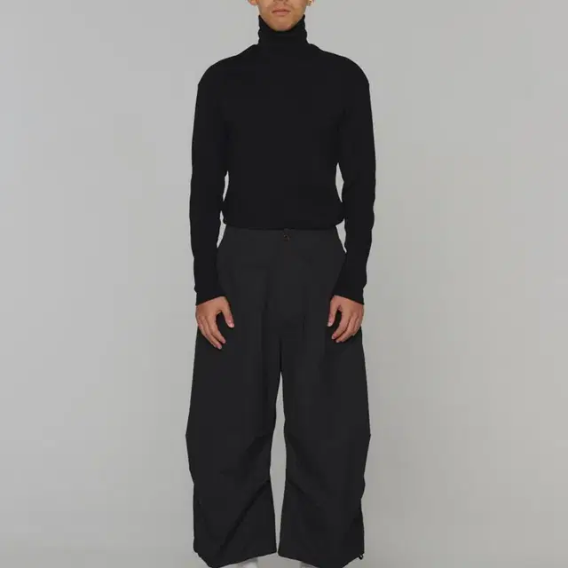 [M] 아모멘토 COTTON NYLON WIDE CAPRI PANTS