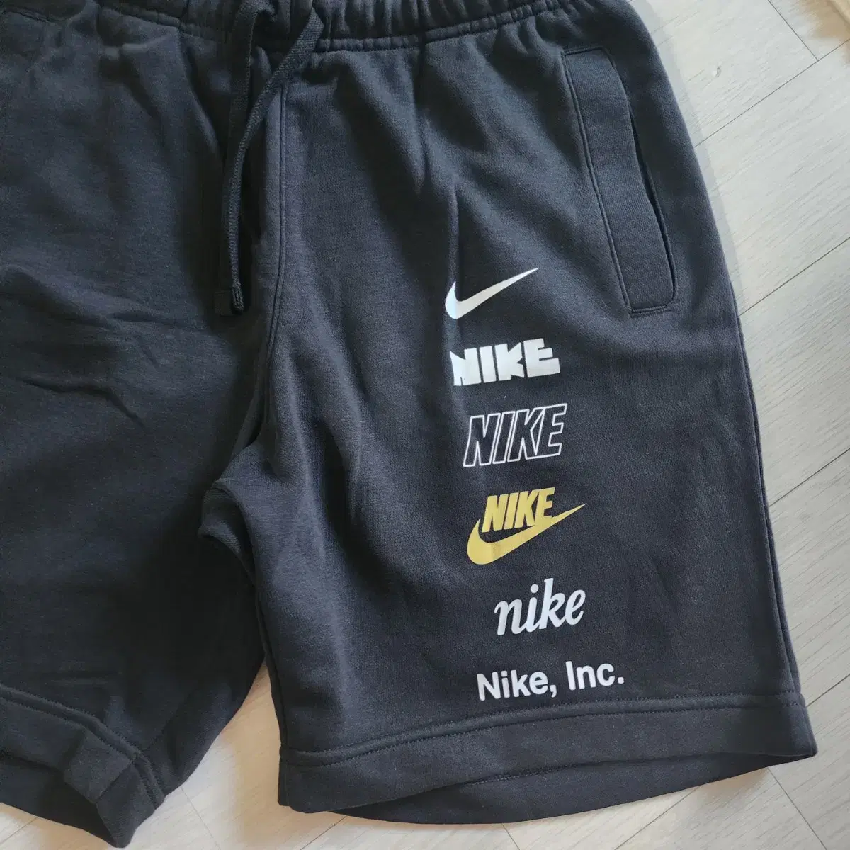 NIKE 나이키 반바지 M 새옷상태