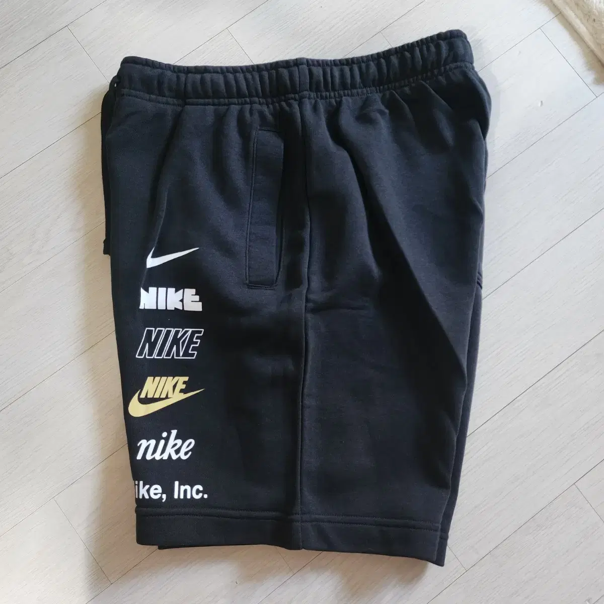 NIKE 나이키 반바지 M 새옷상태