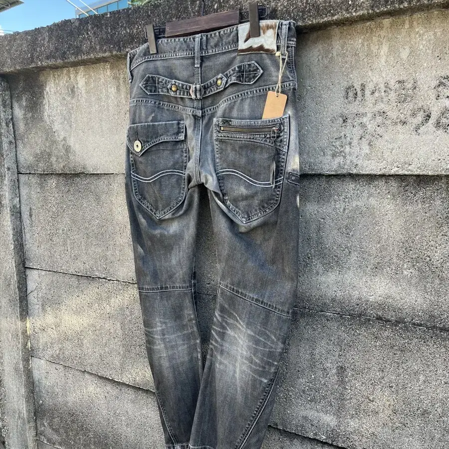 (33)Vintage Lee