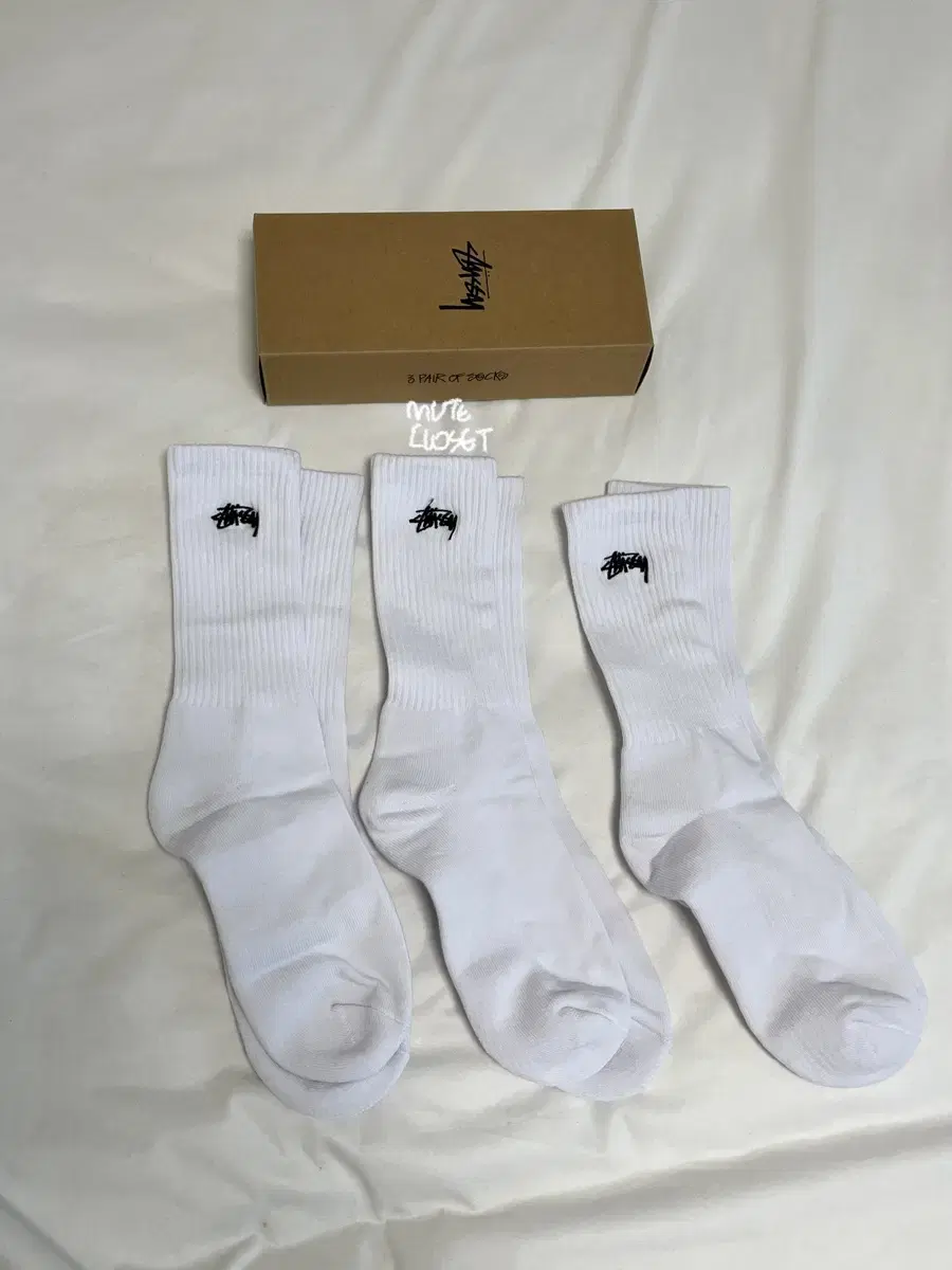 1 x Stussy Korea Small Stocking Crew Socks White Socks