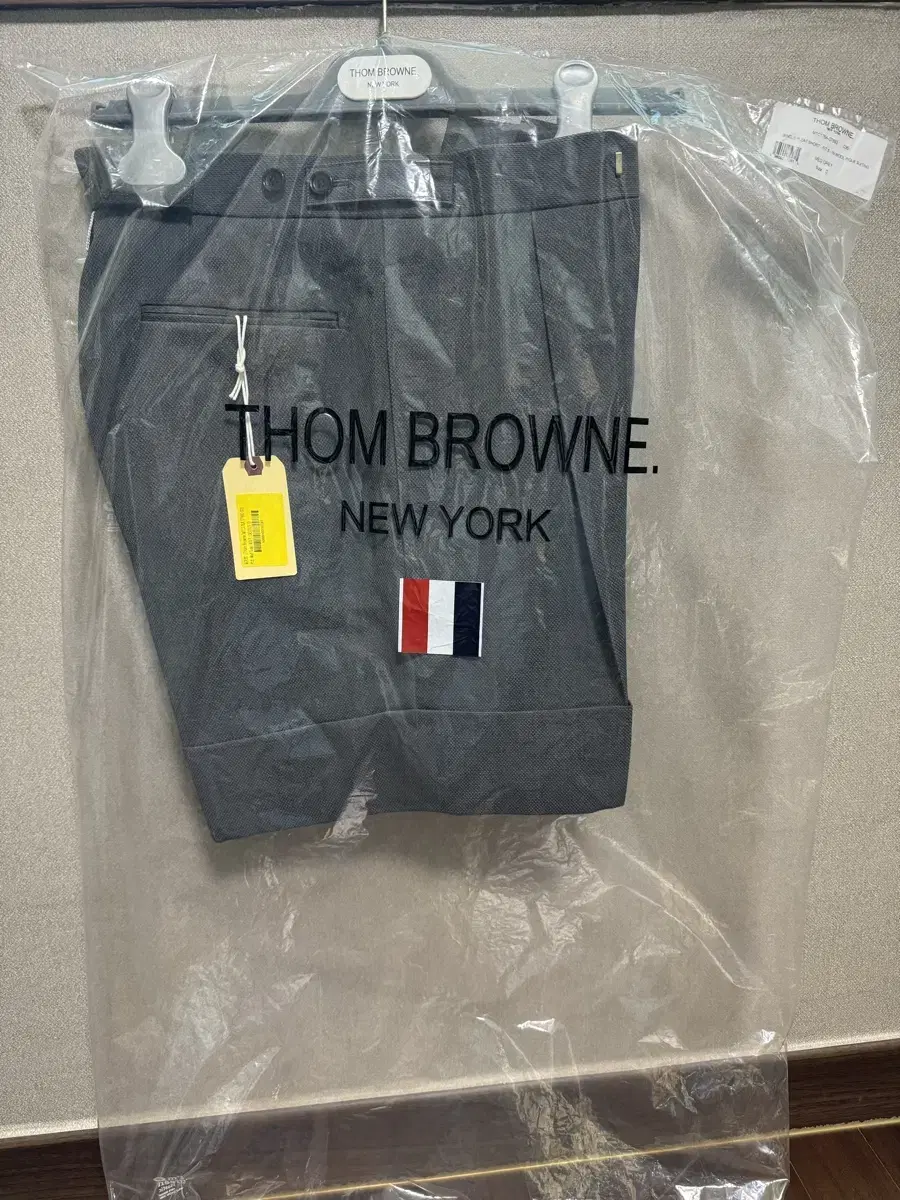 Thom Browne RWB Tab Pique Shooting Wool Single Pleated Shorts