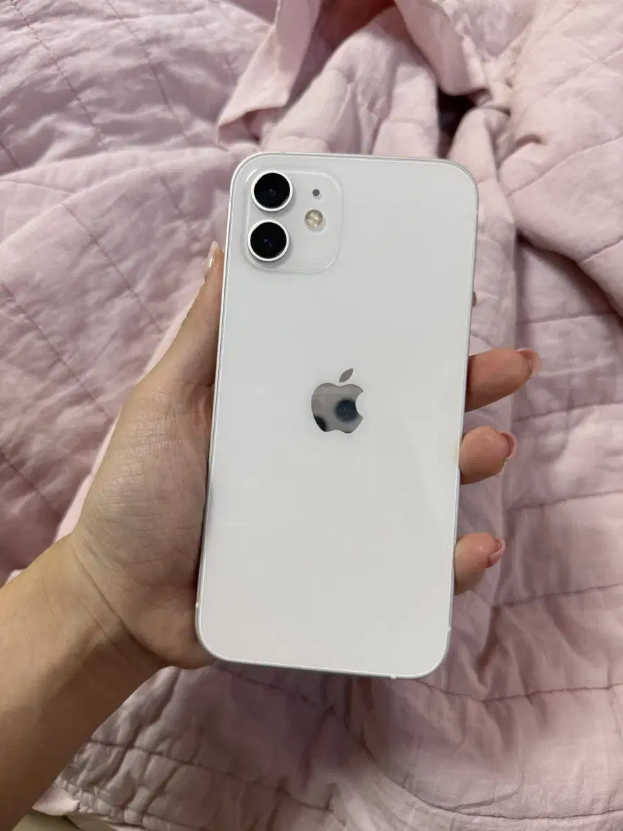 iPhone 12 128G White