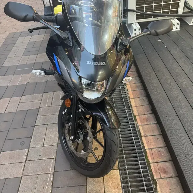 GSX R125