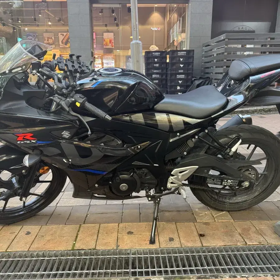 GSX R125