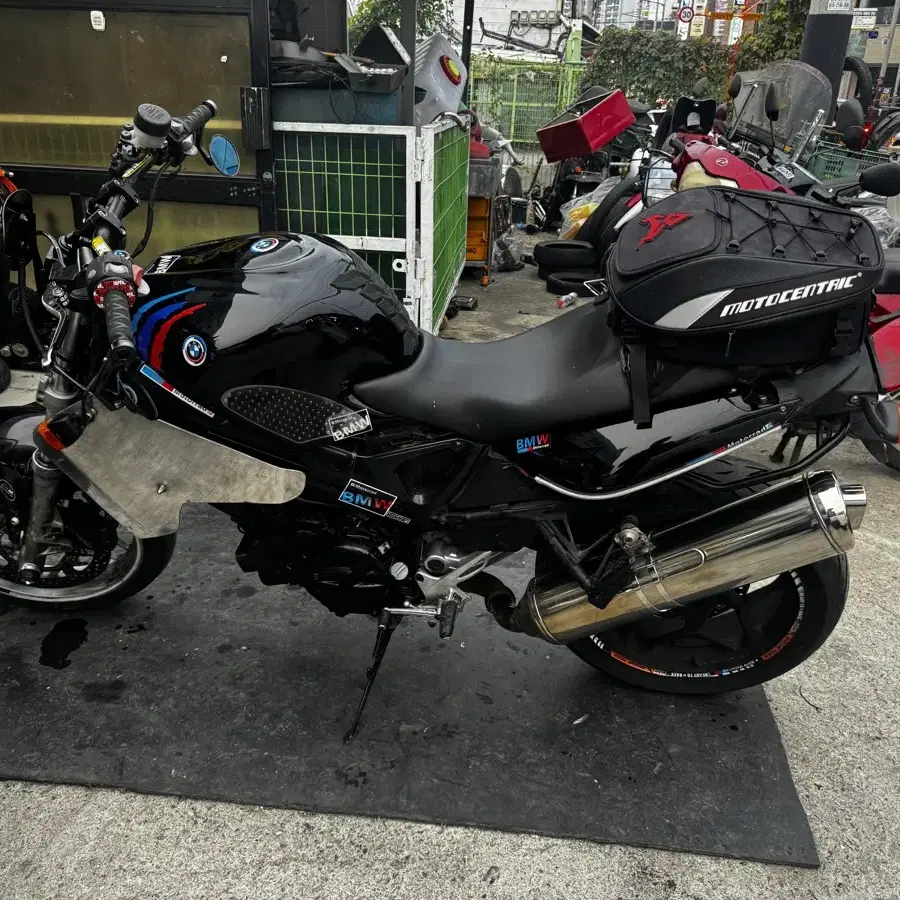 BMW F800ST 09년식 부속차 개념으로 싸게 팝니다.