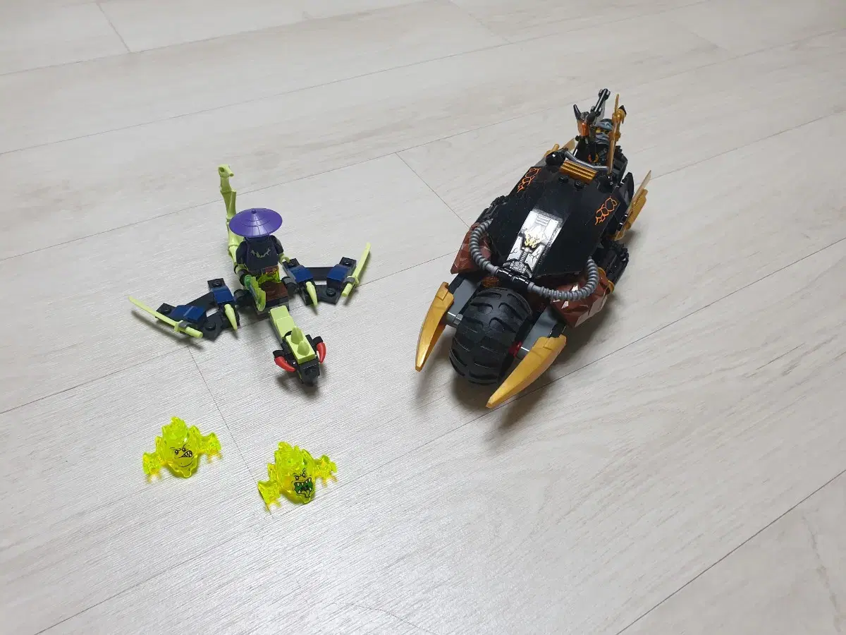 LEGO NINJAGO 70733 Blaster Bike