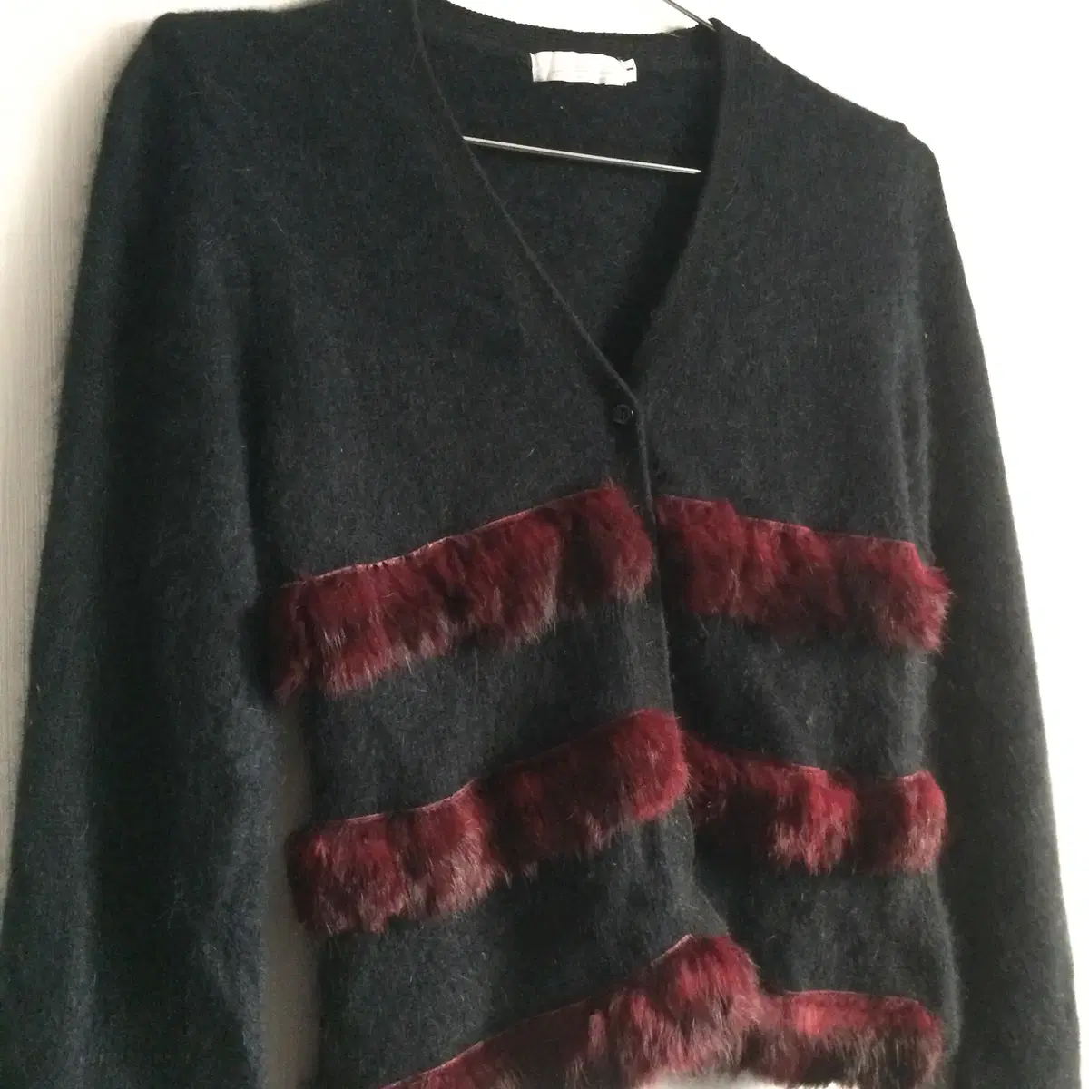 Rabbit fur trimming woolen cardigan