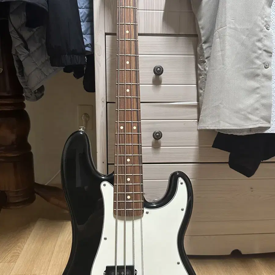 멕펜 player p bass pf blk