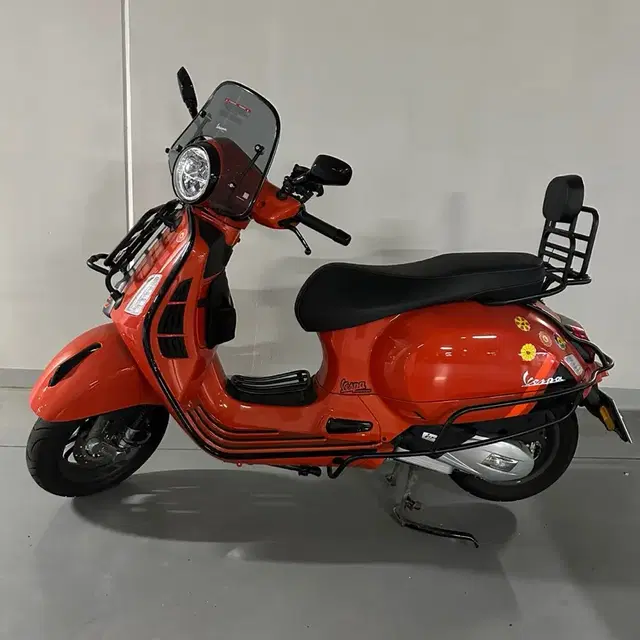 베스파gts125