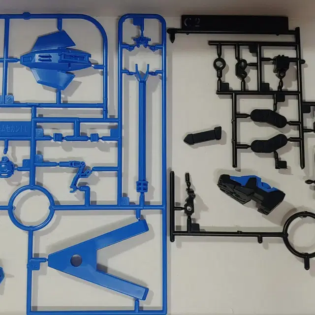 HG개봉미조립건담 블루프레임 세컨드L 시드 반다이 프라모델