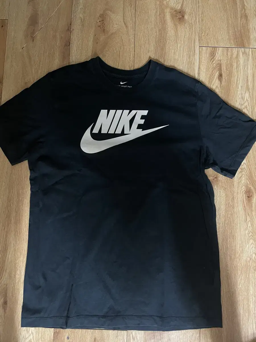 Branded vahn tee cheap (Nike, Reebok)