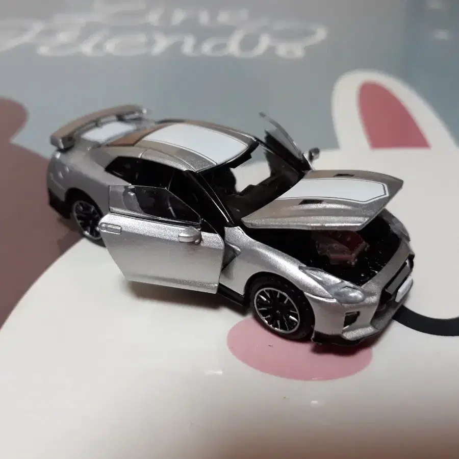 1/64 Era CAR GT-R 다이캐스트