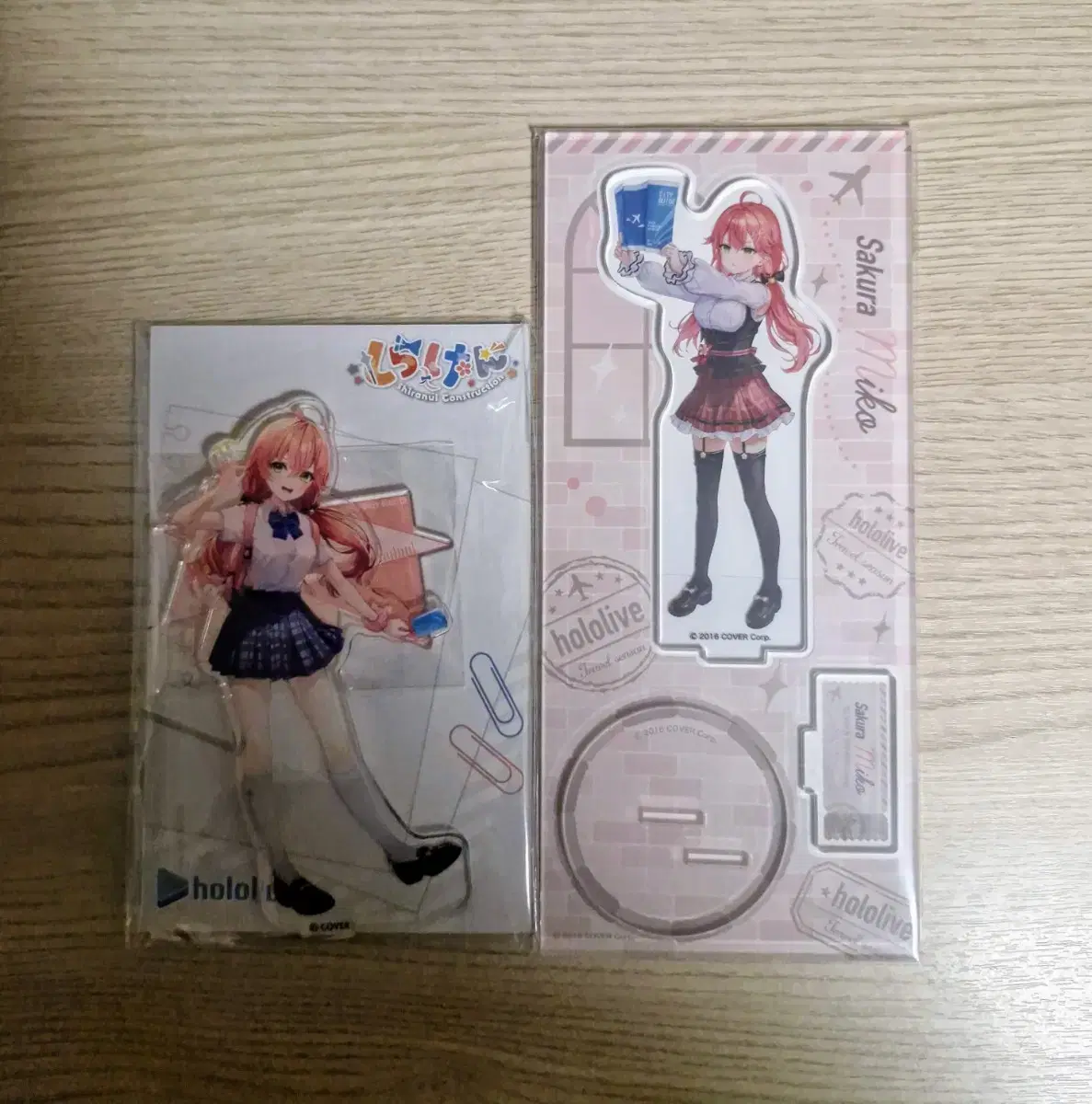 HoloLive Sakuramiko Acrylic Stand