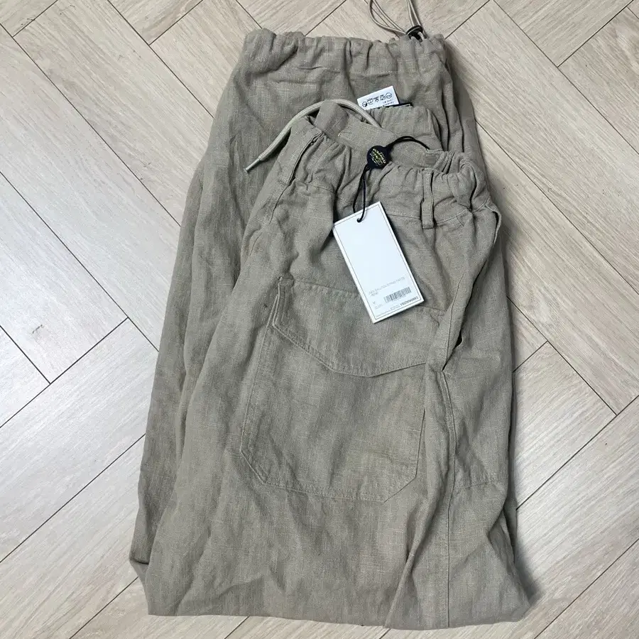 프리즘웍스 LINEN BALLOON STRING PANTS (라지)