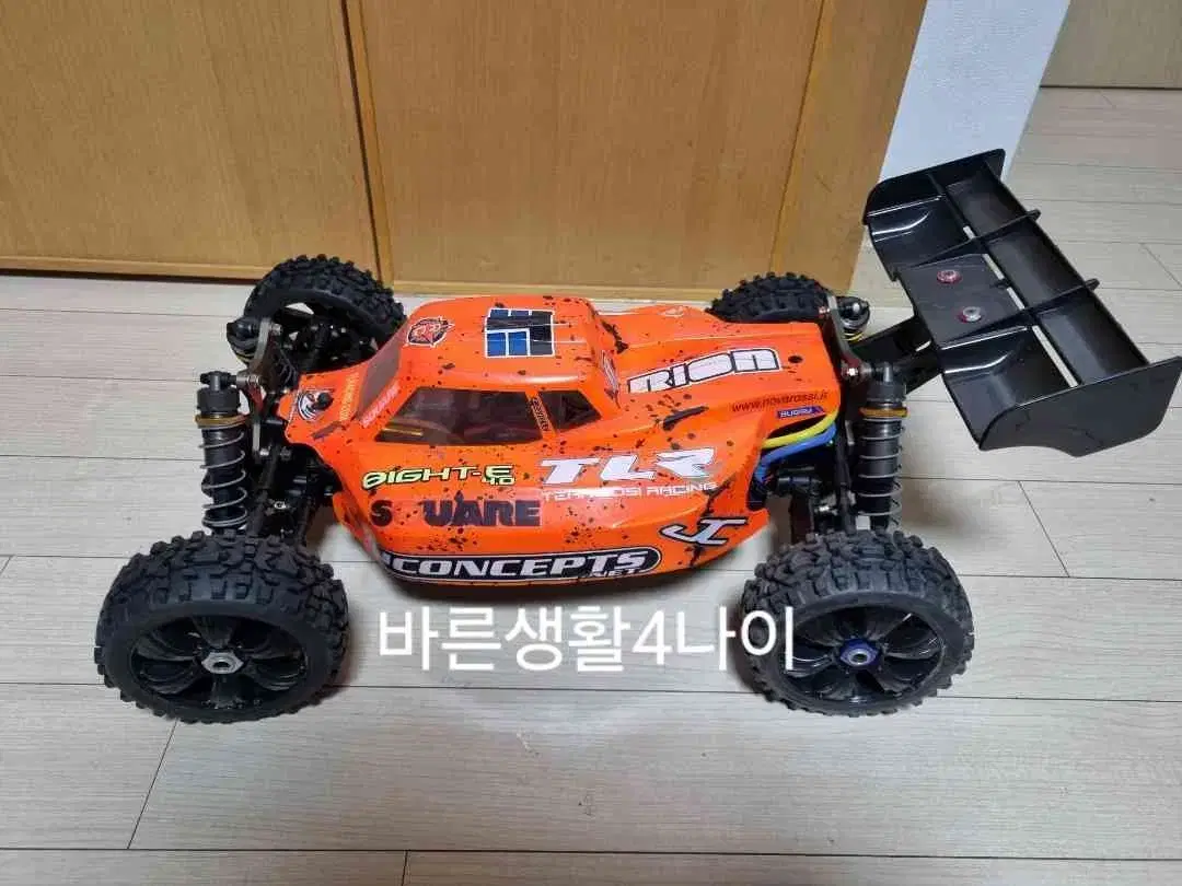 [RC카]홍노 x3 sabre pro 1/8 버기 알씨카 서킷 초고속