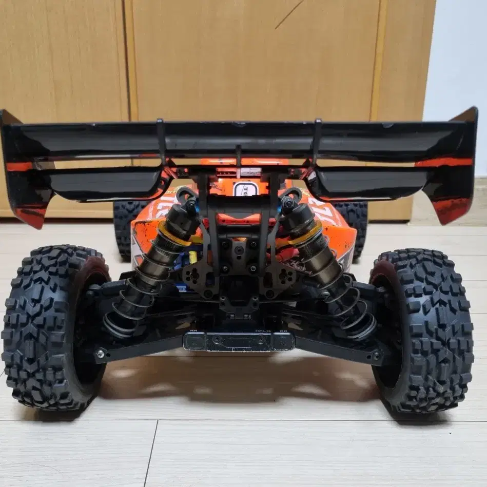 [RC카]홍노 x3 sabre pro 1/8 버기 알씨카 서킷 초고속