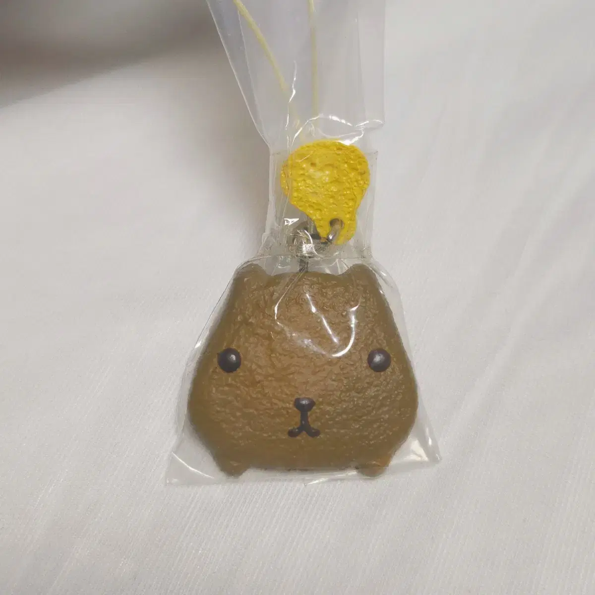 Classic Capybarasang Strap Keyring