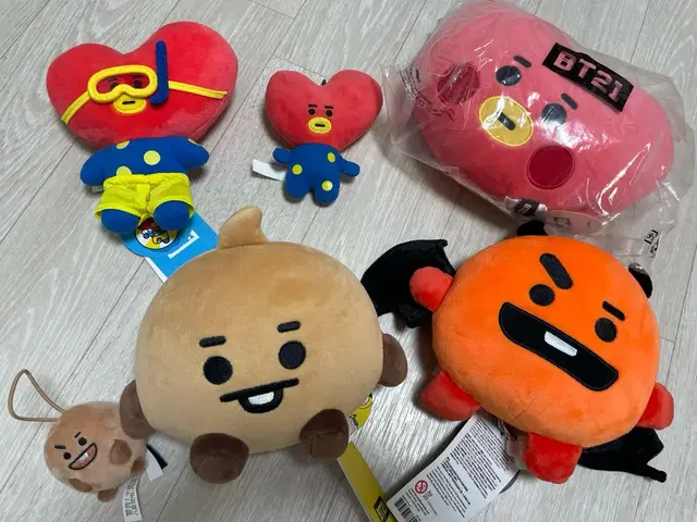 방탄 BT21 타타 슈키 인형