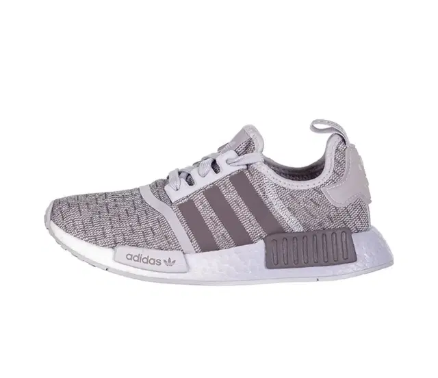 새상품 230 235 12만원 아디다스 nmd r1 호카 온러닝 살로몬