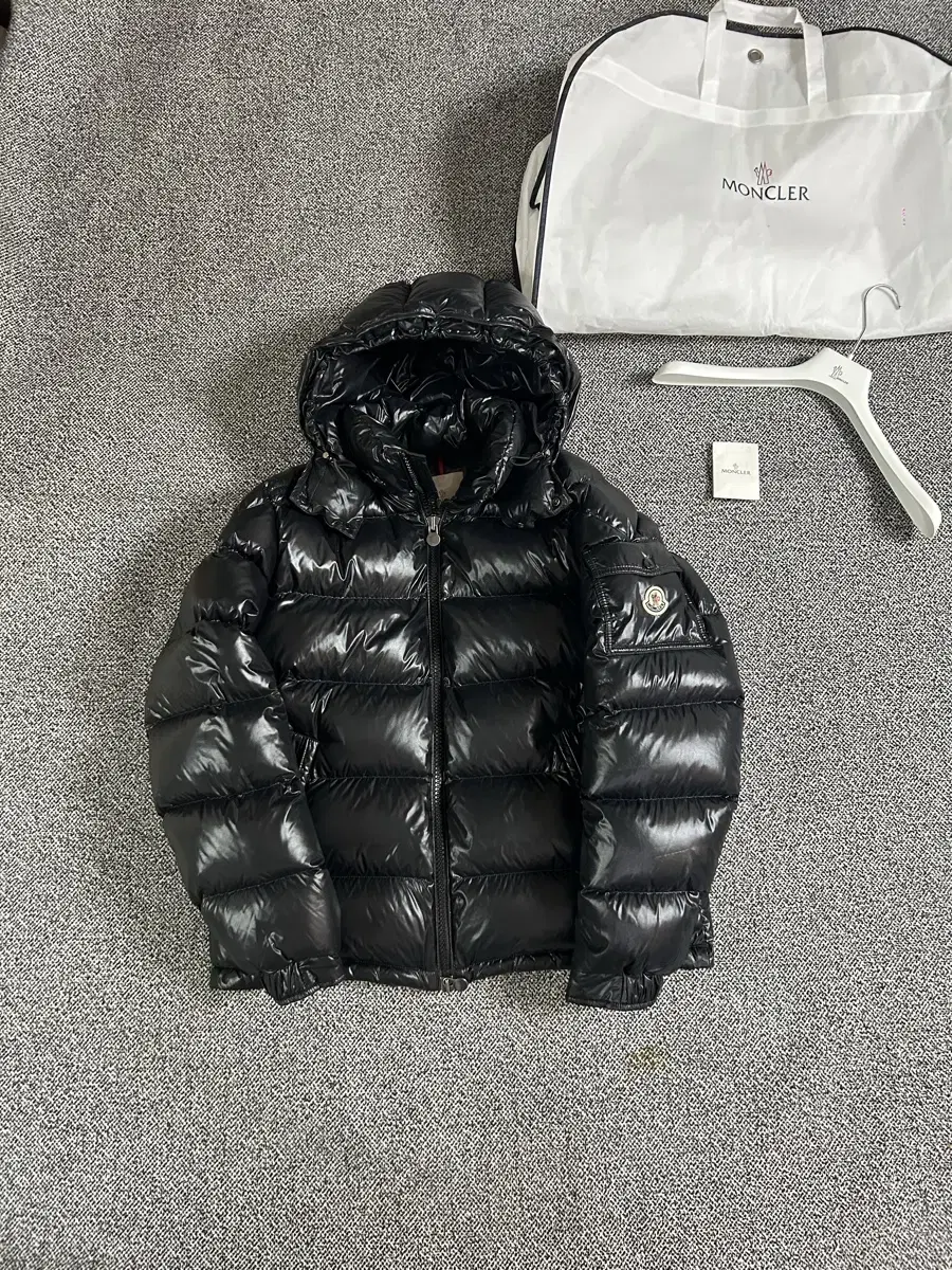 {New/5Size} Moncler maya Padded Black 22Fw