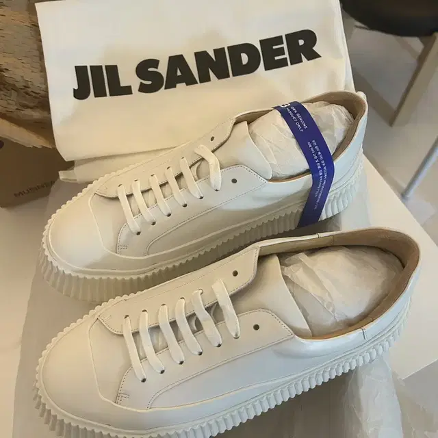 질 샌더(JIL SANDER) 신발 화이트 스니커즈