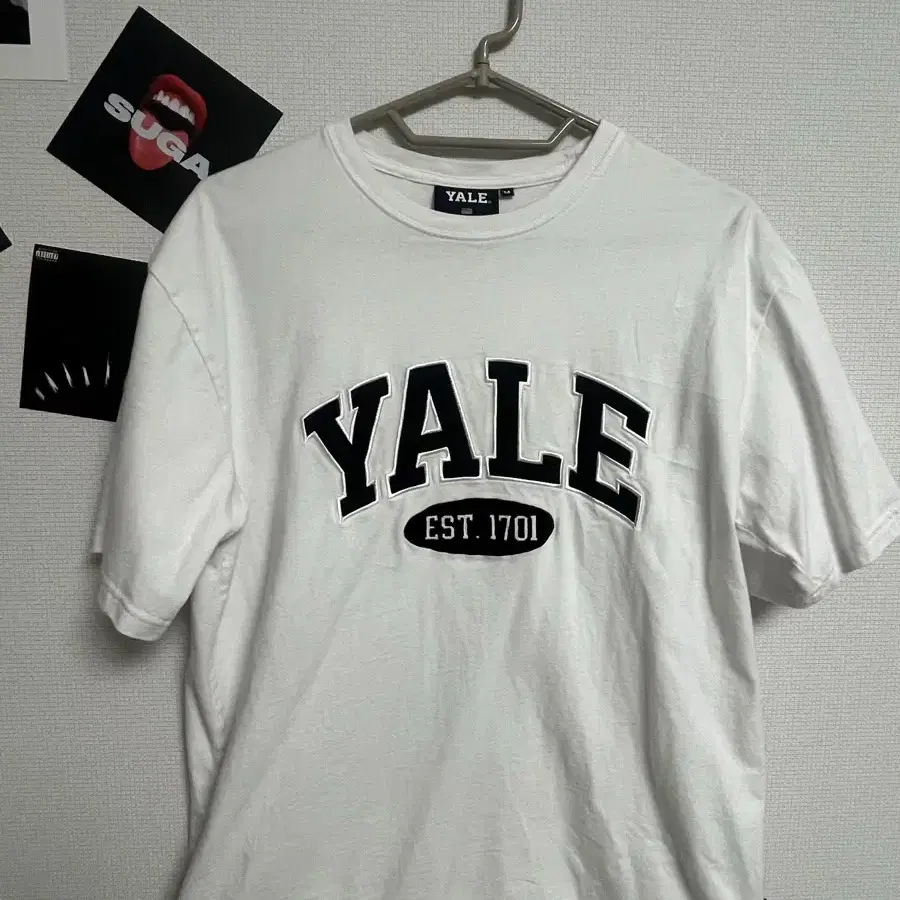 Yale 반팔