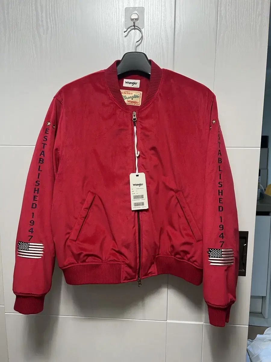 Wrangler Unisex Velvet Bomber Jacket Red XL