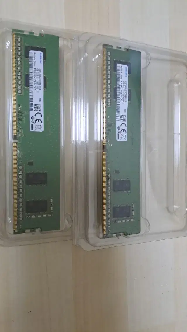 ddr4 4g 2개 판매혀유