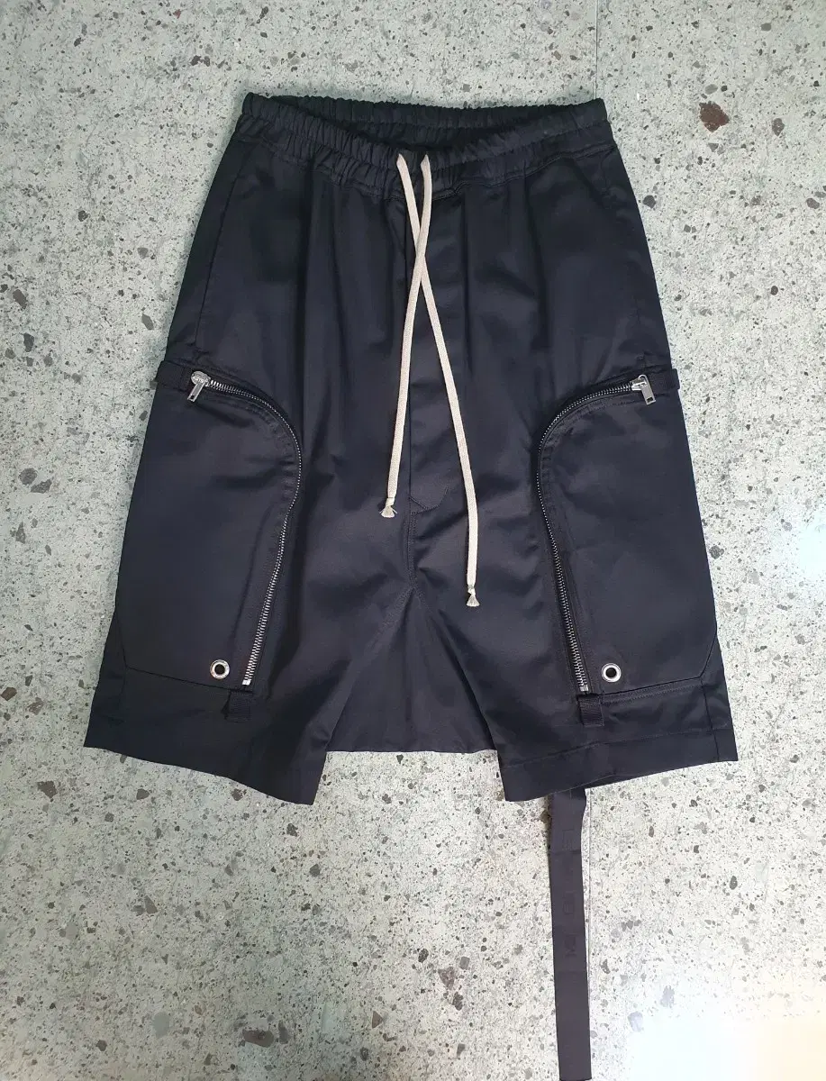 Rick Owens Bauhaus Ford Shorts/S (unworn/new)