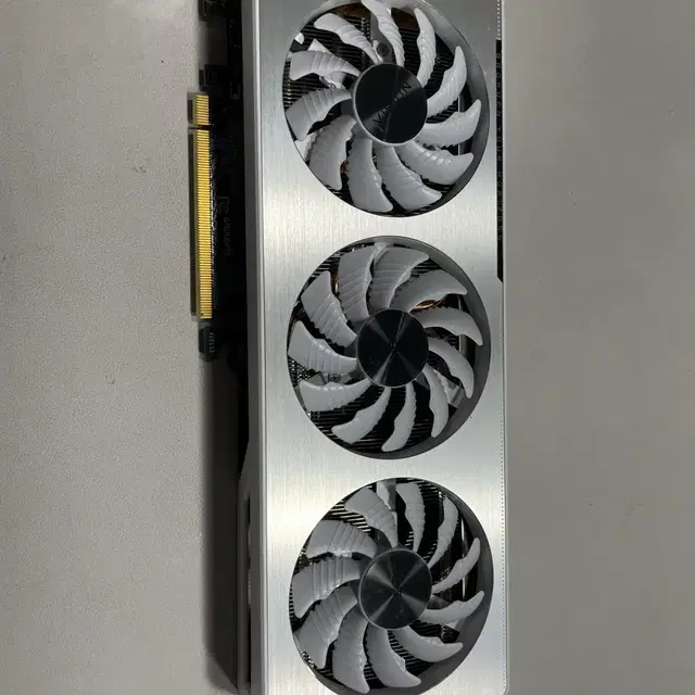 기가바이트 RTX3060Ti 비전 오버클럭 그래픽카드 판매합니다