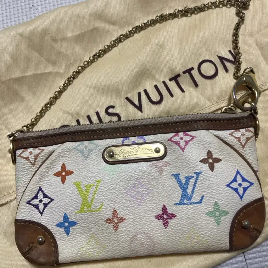 루이비통 Louis Vuitton 멀티컬러 밀라 포쉐트