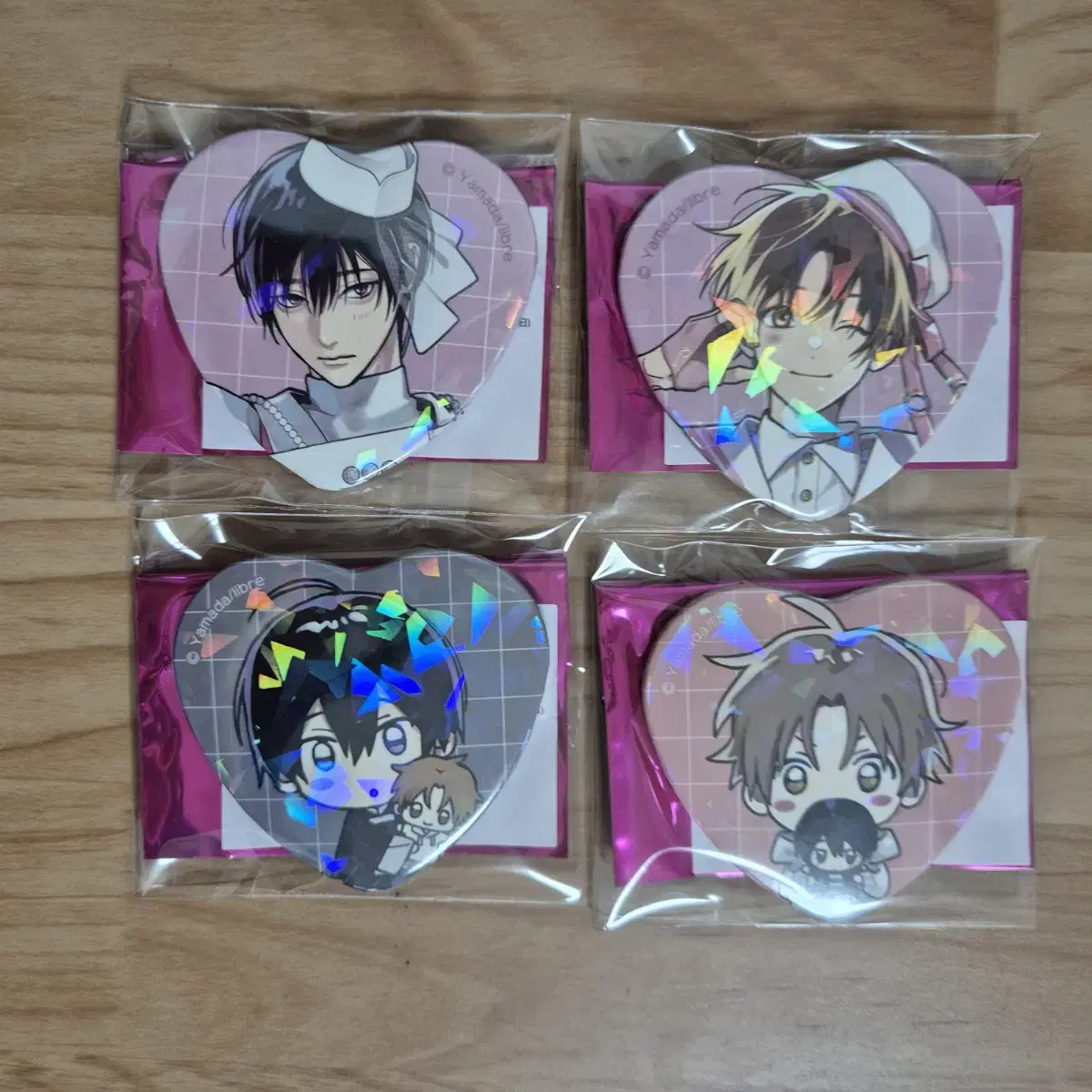 Tashiro you are LAFARY hologram sells heart canbadges