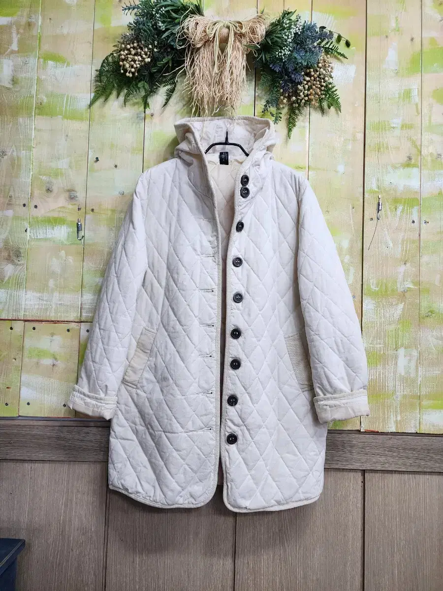 Quilted thick cotton hooded jacket