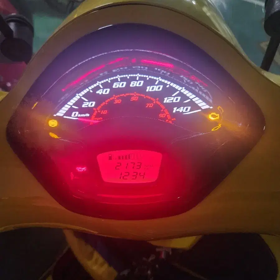 22년식 베스파 슈스 GTS 300  판매합니다