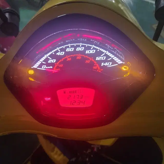 22년식 베스파 슈스 GTS 300  판매합니다