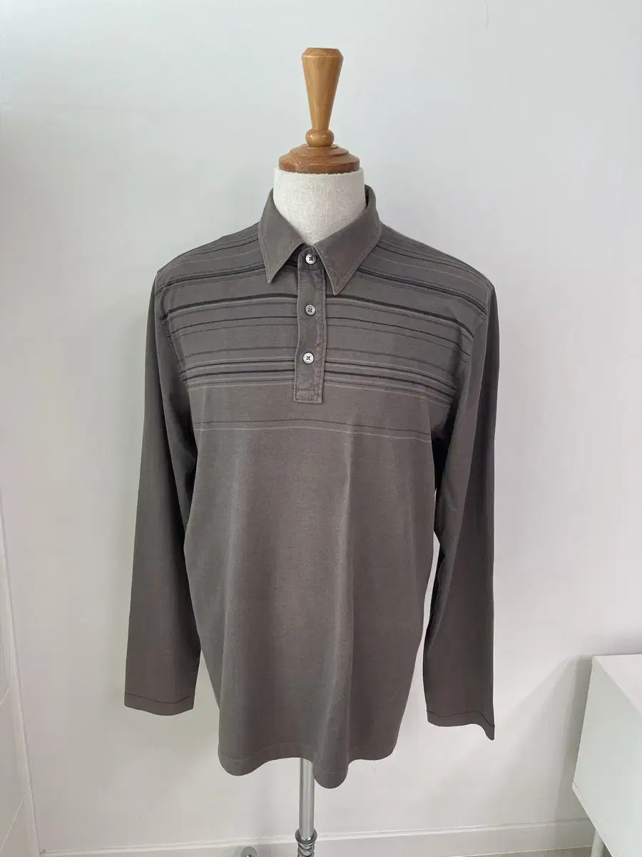 Banana Republic Gray Long Sleeve Polo Tee (110)