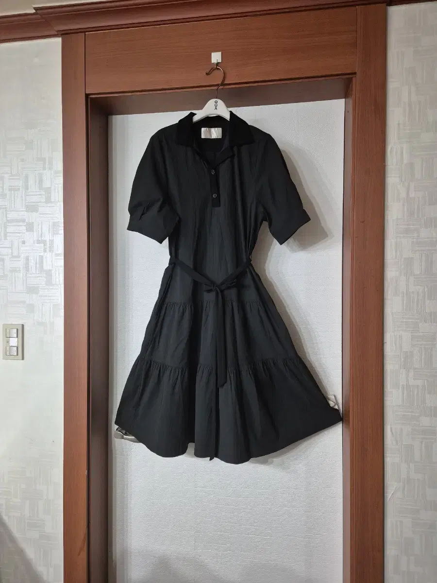 Price drop~~Lien New York Long ONEPIECE Black