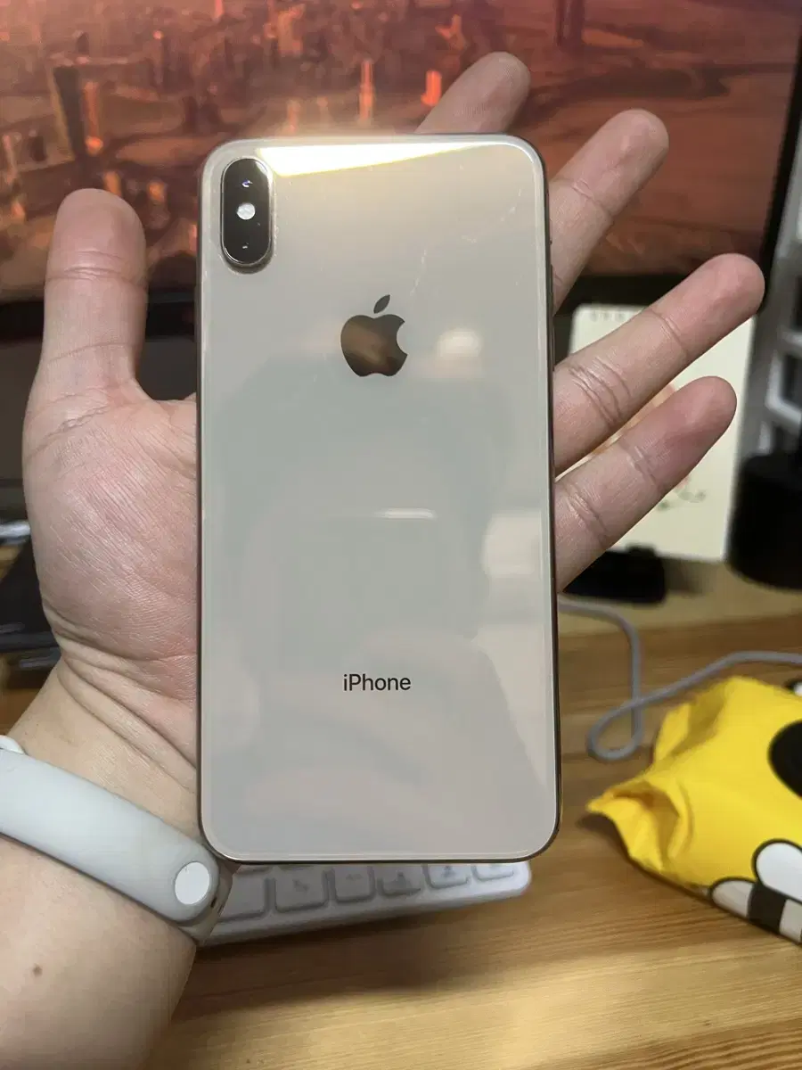 아이폰 Xs max 부품용 클라우드락 판매 64G